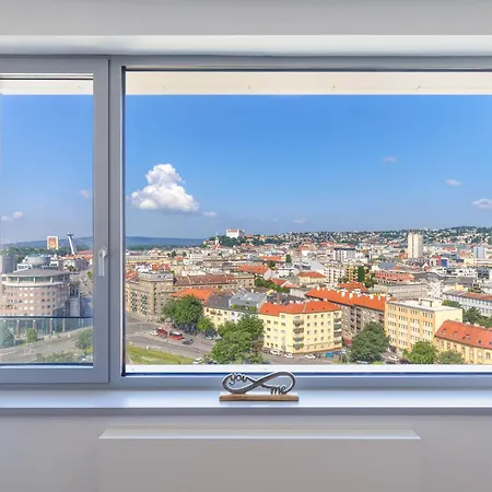 Sky Park 1 - Castle View From Bed, Luxurious #Instaworthy Apartment In Downtown City Center, Parking Included, Best Address In Town アパート *