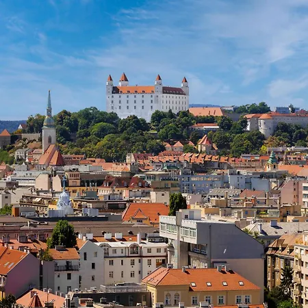 Sky Park 1 - Castle View From Bed, Luxurious #instaworthy In Downtown Center, Parking Included, Address In Town Apartment