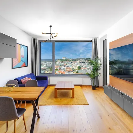 Sky Park 1 - Castle View From Bed, Luxurious #instaworthy In Downtown Center, Parking Included, Address In Town Apartment Pressburg
