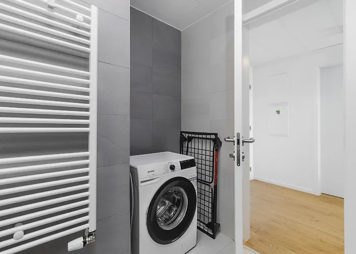 Sky Park 1 - Luxurious #instaworthy In Downtown Center With Included Parking, Address In Town Apartman Pozsony