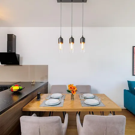 Апартаменты Sky Park 1 - Luxurious #instaworthy In Downtown Center With Included Parking, Address In Town Братислава