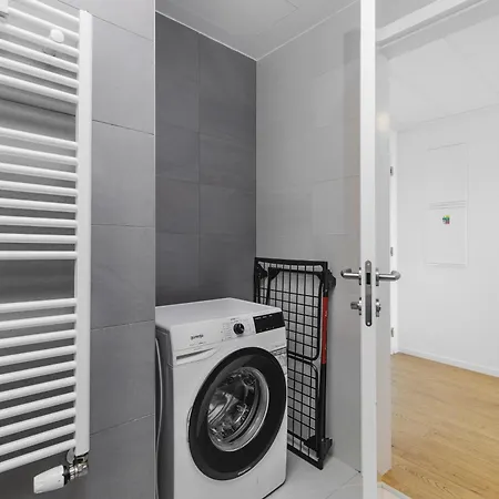 Sky Park 1 - Luxurious #instaworthy In Downtown Center With Included Parking, Address In Town Апартаменты Братислава