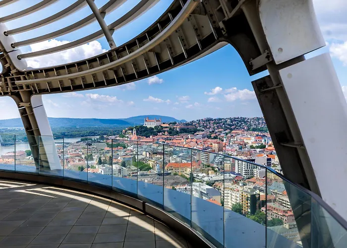 Sky Park 1 - Luxurious #instaworthy In Downtown Center With Included Parking, Address In Town Apartmán